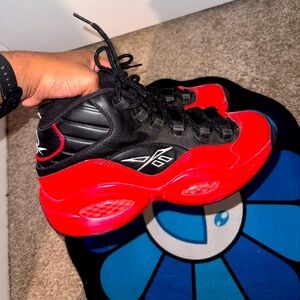 Reebok Question ( Size 8.5 mens )